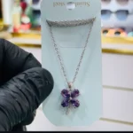 گردنبند و پلاک استیل طرح شبدر بهمراه جعبه و بگ کادویی
