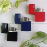 فندک زیپو گازی لعابی همراه جعبه کیفیت عالی در سه رنگ قرمز ، آبی ، مشکی ارسال به سراسر ایران