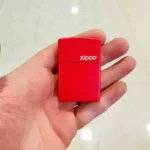 فندک زیپو گازی لعابی همراه جعبه کیفیت عالی در سه رنگ قرمز ، آبی ، مشکی ارسال به سراسر ایران