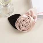 گیره سر فلزی فرانسوی طرح گل رز ساتن