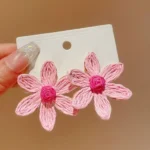 گوشواره حصیری گل بهمراه جعبه و بگ کادویی